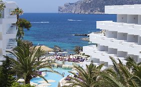 Fergus Cala Blanca Suites