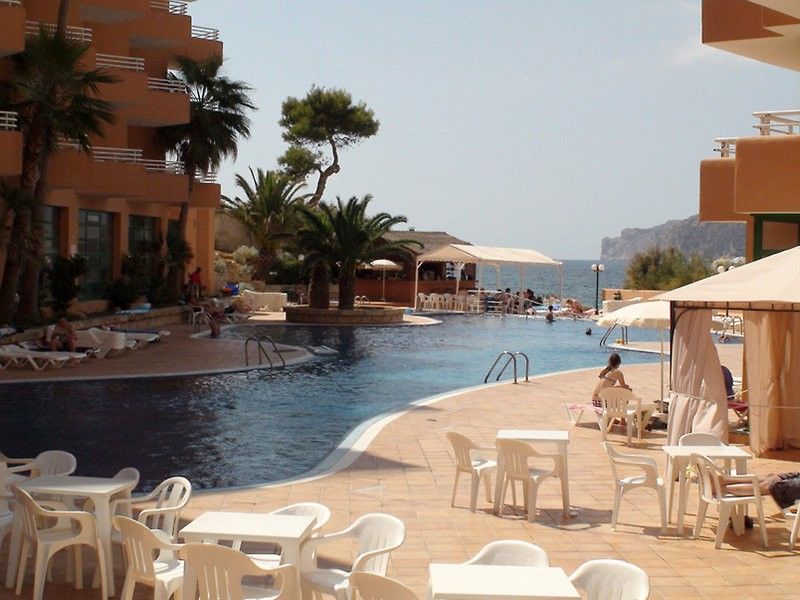 Fergus Style Cala Blanca Suites Санта-Понса Экстерьер фото