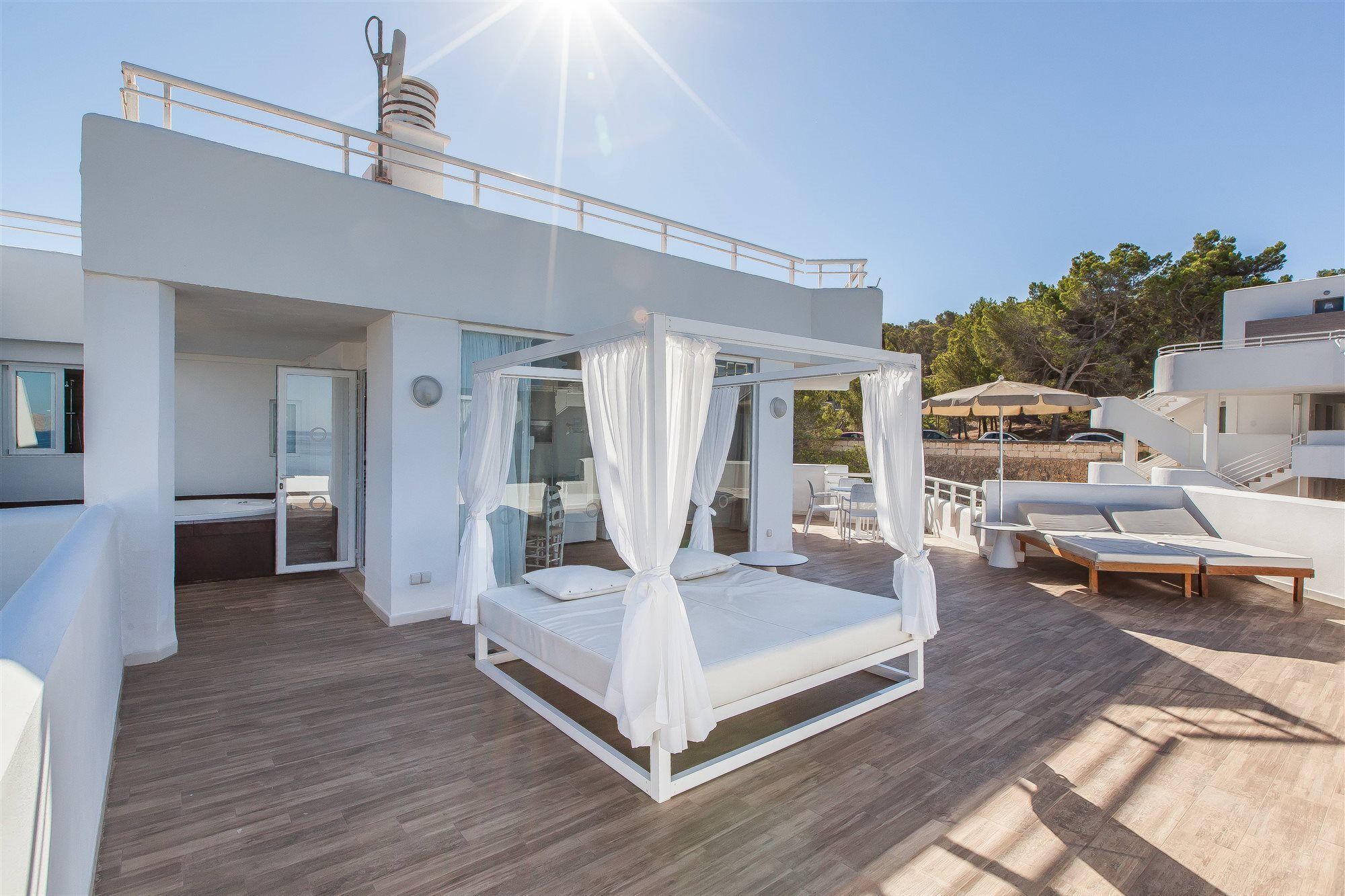 Fergus Style Cala Blanca Suites Санта-Понса Экстерьер фото
